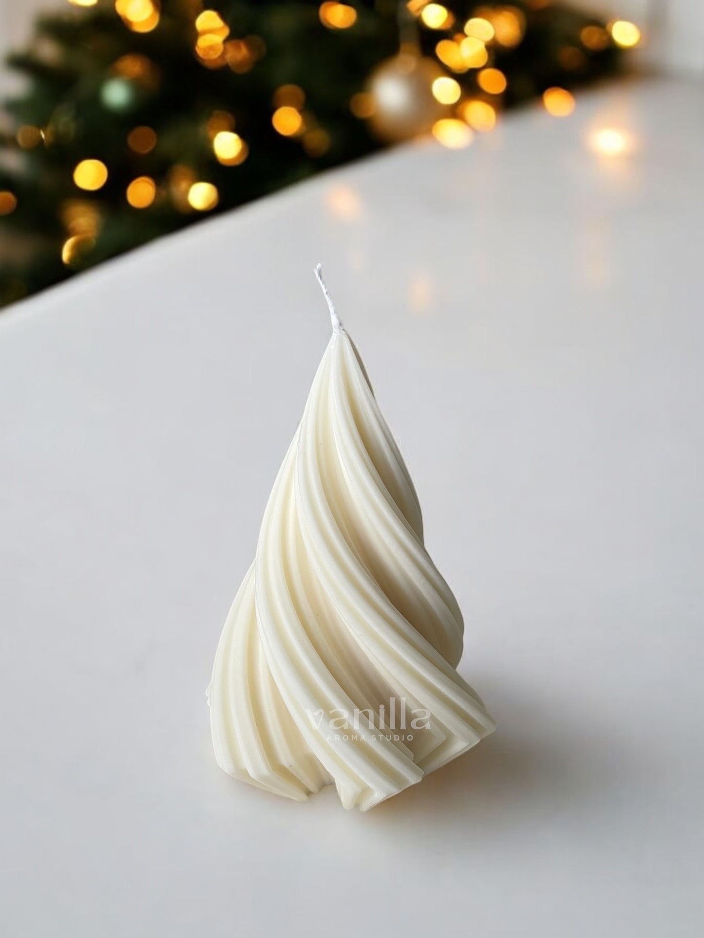 Twirl Christmas Tree candle