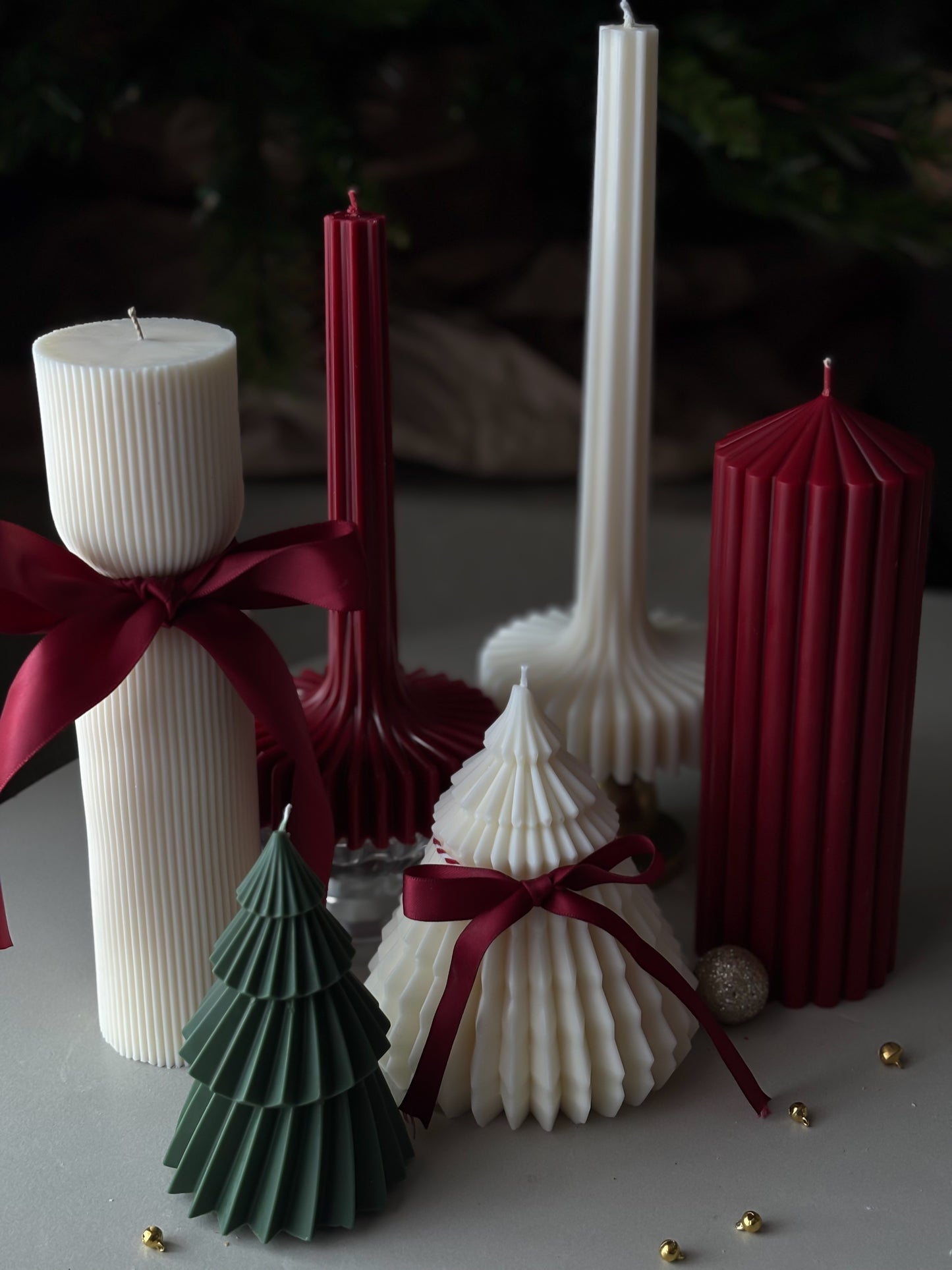 The Ultimate Holiday Candle Tablescape