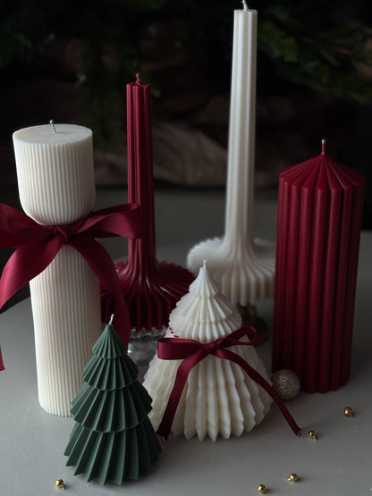 The Ultimate Holiday Candle Tablescape