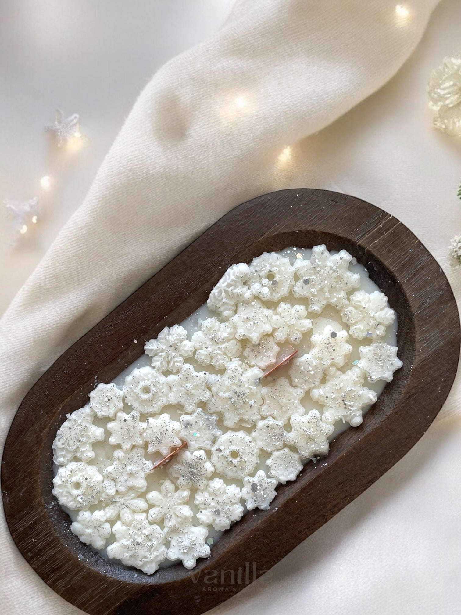 Winter dough bowl candle - crackling wooden wick 